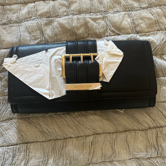 NWT Michael Kors Clutch and Dust Bag - Picture 2 of 6